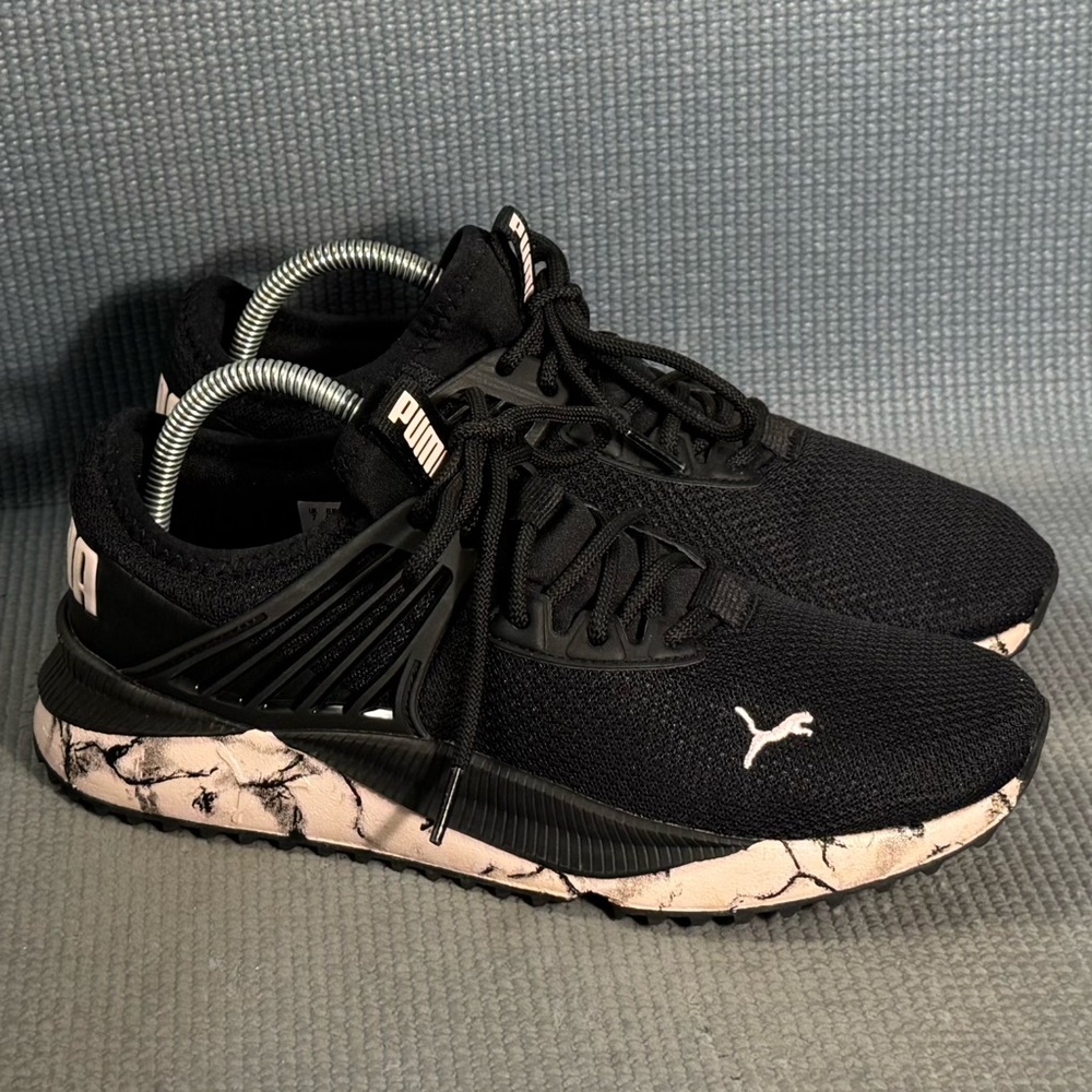 Puma Women’s Pacer Future‎ Marble Athletic Shoes Size 9.5